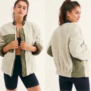 EUC We the Free size Medium Fleece Jacket